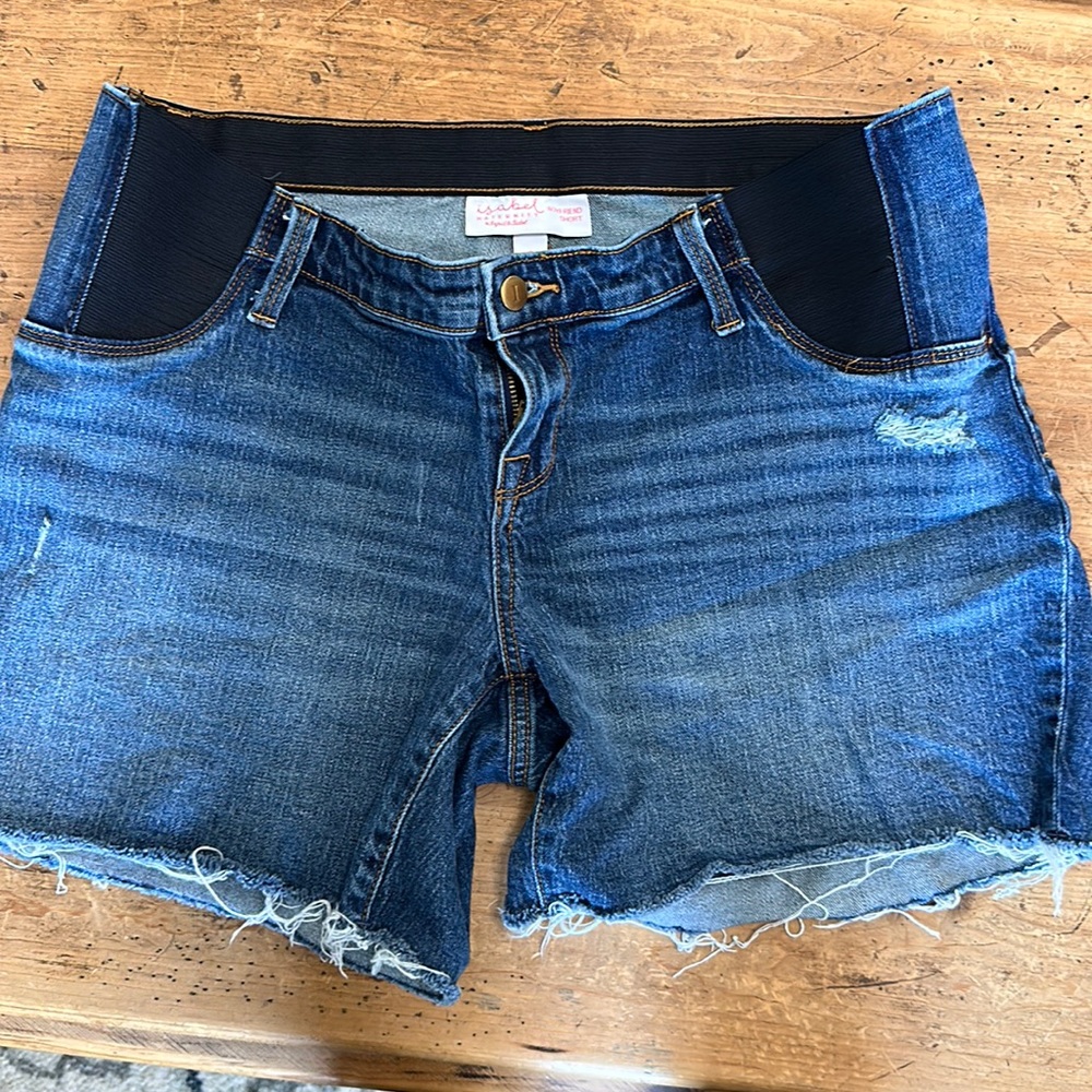 Isabel Maternity distressed Boyfriend Shorts Size 8